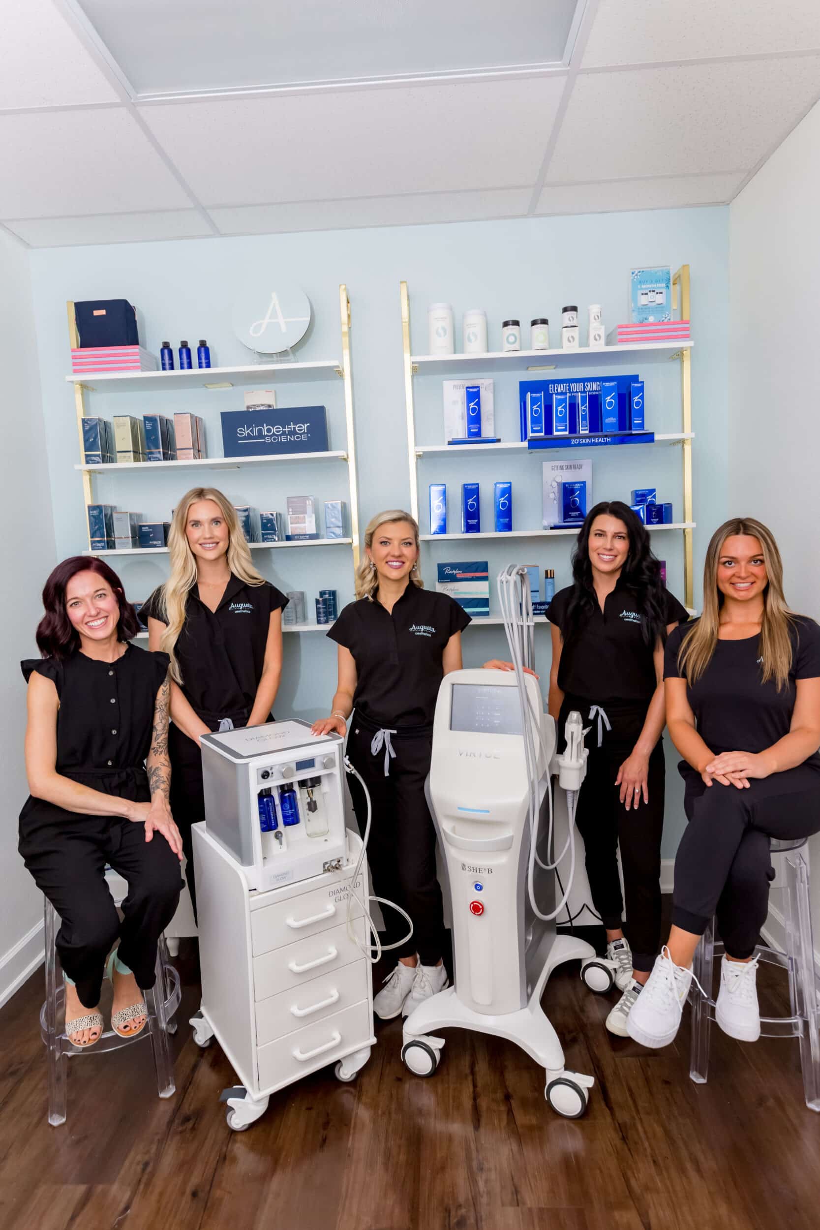 Augusta Aesthetics Team Photoshoot 2023 Cincinnati Medical Spa Erin Glutz, FNP CTSG 8 AugustaAesthetics 153